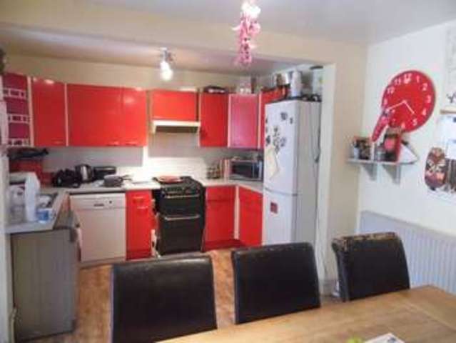  Image of 3 bedroom Terraced house for sale in Hillside Avenue Kettering NN15 at Kettering Northamptonshire Kettering, NN15 6EF