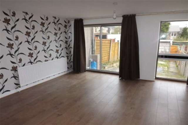  Image of 3 bedroom Detached house to rent in Hillside Avenue Blackburn BB1 at Blackburn, BB1 2BB