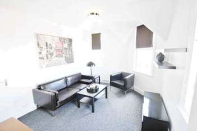  Image of 1 bedroom Flat to rent in High Holborn London WC1V at London WC1V 6RD Holborn, WC1V 6RD