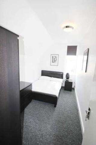  Image of 1 bedroom Flat to rent in High Holborn London WC1V at London WC1V 6RD Holborn, WC1V 6RD
