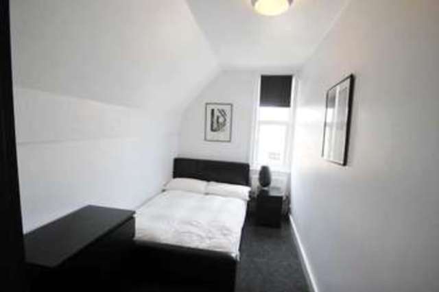  Image of 1 bedroom Flat to rent in High Holborn London WC1V at London WC1V 6RD Holborn, WC1V 6RD