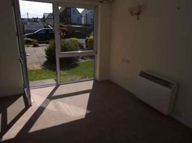  Image of 1 bedroom Flat for sale in Exeter Road Exmouth EX8 at Exeter Road  Exmouth, EX8 1UA