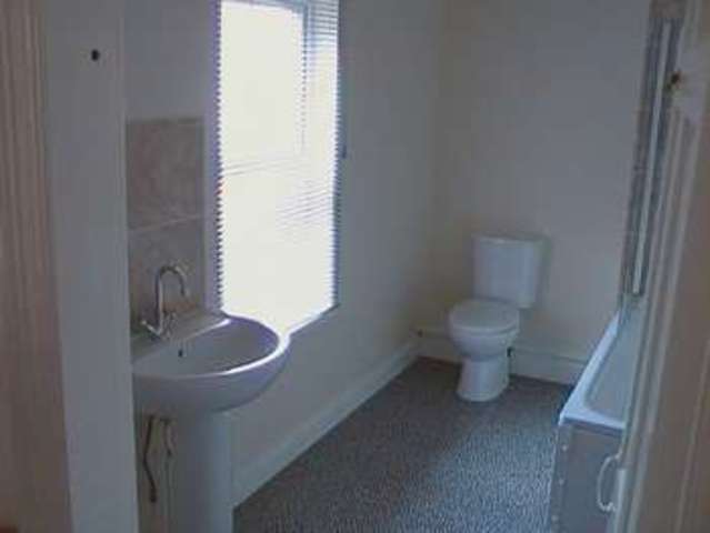  Image of 3 bedroom Terraced house to rent in Hood Street Lincoln LN5 at Hood Street  Lincoln, LN5 7XB