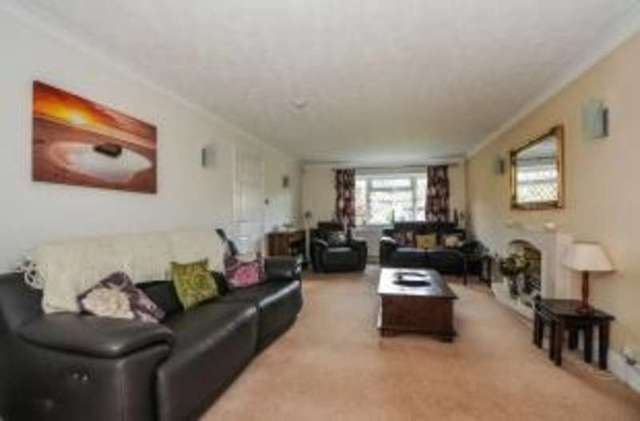  Image of 5 bedroom Detached house for sale in Goose Green Hook RG27 at Hook Hampshire Hook, RG27 9QY