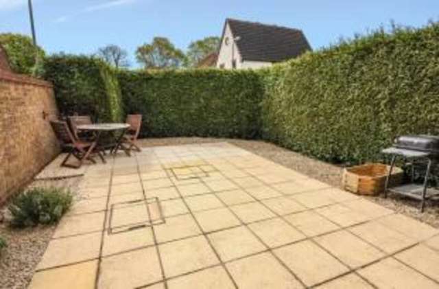  Image of 1 bedroom Semi-Detached house for sale in Hop Garden Road Hook RG27 at Hook Hampshire Hook, RG27 9SU
