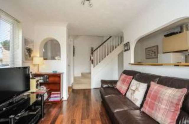  Image of 1 bedroom Semi-Detached house for sale in Hop Garden Road Hook RG27 at Hook Hampshire Hook, RG27 9SU