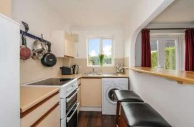  Image of 1 bedroom Semi-Detached house for sale in Hop Garden Road Hook RG27 at Hook Hampshire Hook, RG27 9SU