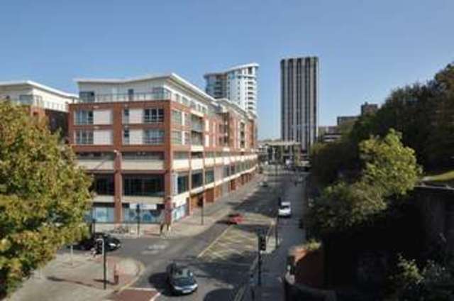  Image of 1 bedroom Flat to rent in Broad Weir Broadmead Bristol BS1 at Broad Weir  Bristol, BS1 3DJ