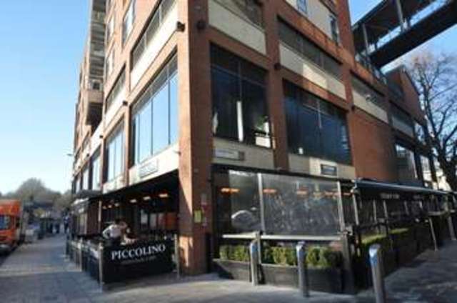  Image of 1 bedroom Flat to rent in Broad Weir Broadmead Bristol BS1 at Broad Weir  Bristol, BS1 3DJ