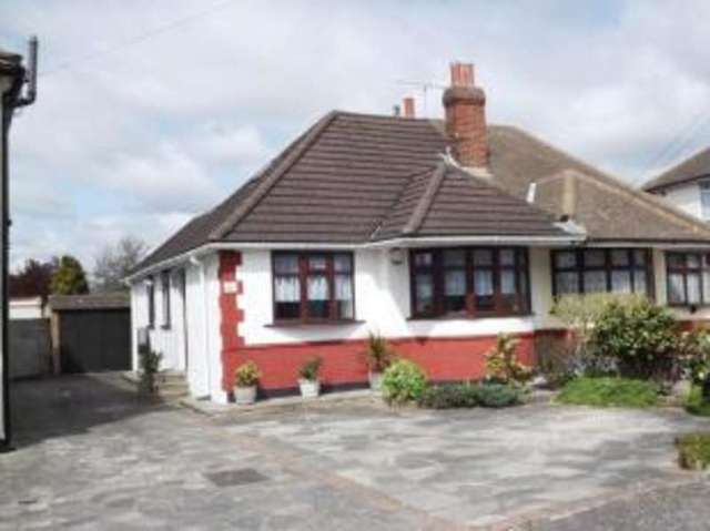 Image of 3 bedroom Bungalow for sale in Warren Drive Hornchurch RM12 at Hornchurch  Elm Park, RM12 4PL