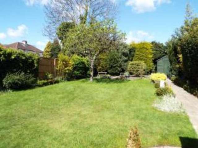  Image of 3 bedroom Detached house for sale in Glanville Drive Hornchurch RM11 at Hornchurch  Havering, RM11 3SY