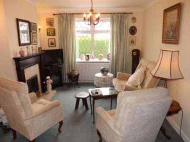  Image of 3 bedroom Bungalow for sale in Huthwaite Road Huthwaite Sutton-in-Ashfield NG17 at Sutton-in-Ashfield Nottinghamshire Sutton in Ashfield, NG17 2GY