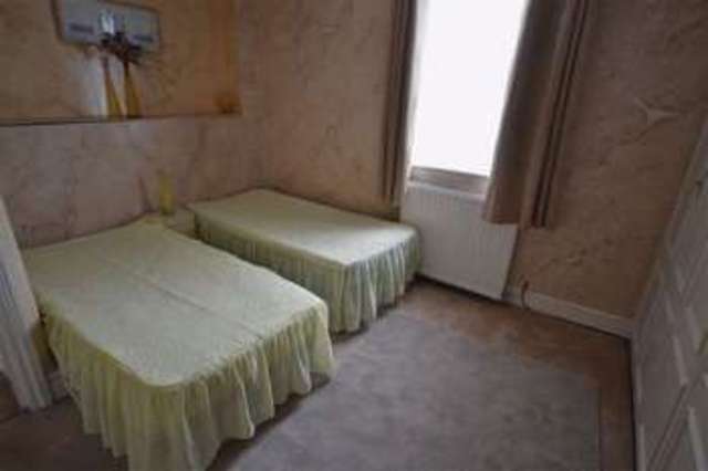  Image of 4 bedroom Flat to rent in Ilford Lane Ilford IG1 at Ilford Lane  Ilford, IG1 2RP