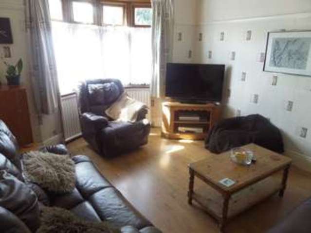  Image of 4 bedroom Detached house for sale in Ilfracombe Road Southend-on-Sea SS2 at Ilfracombe Road  Southend-On-Sea, SS2 4PB