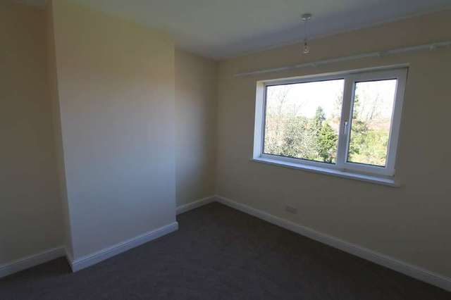  Image of 3 bedroom Semi-Detached house to rent in Intake Crescent Dodworth Barnsley S75 at Dodworth Barnsley Dodworth, S75 3NW