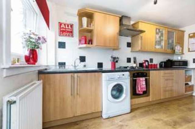  Image of 3 bedroom Terraced house for sale in Iona Road Dunfermline KY11 at Iona Road  Dunfermline, KY11 4ED
