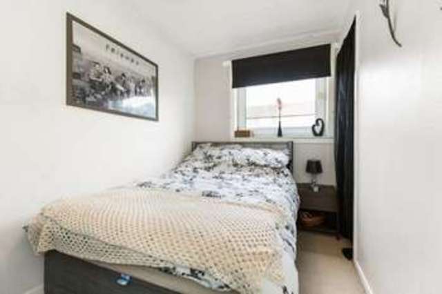  Image of 3 bedroom Terraced house for sale in Iona Road Dunfermline KY11 at Iona Road  Dunfermline, KY11 4ED
