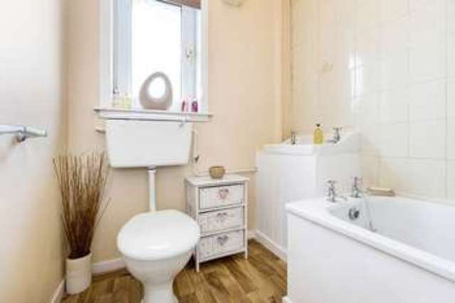  Image of 3 bedroom Terraced house for sale in Iona Road Dunfermline KY11 at Iona Road  Dunfermline, KY11 4ED