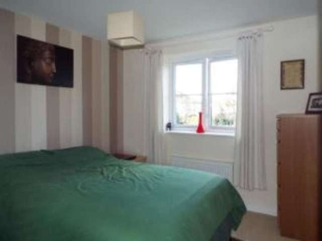  Image of 1 bedroom Flat for sale in Hawthorn Road Bognor Regis PO21 at Hawthorn Road Bognor Regis Bognor Regis, PO21 2UR