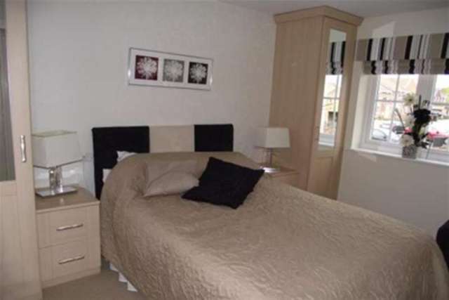  Image of 3 bedroom Semi-Detached house to rent in Jethro Street Bolton BL2 at Bolton, BL2 2PU
