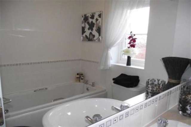  Image of 3 bedroom Semi-Detached house to rent in Jethro Street Bolton BL2 at Bolton, BL2 2PU