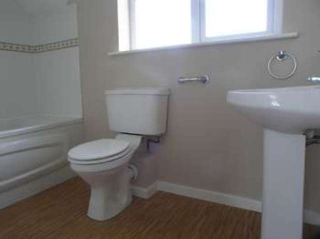 Image of 1 bedroom Terraced house to rent in Jubilee Close Stoke Prior Bromsgrove B60 at Jubilee Close Stoke Prior Bromsgrove, B60 4DG