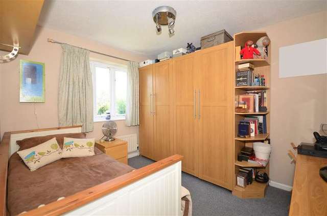  Image of 4 bedroom Detached house for sale in Juniper Close Maidstone ME16 at Allington Maidstone Maidstone, ME16 0XP