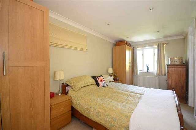  Image of 4 bedroom Detached house for sale in Juniper Close Maidstone ME16 at Allington Maidstone Maidstone, ME16 0XP