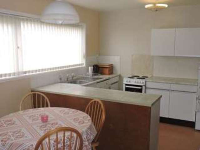  Image of 3 bedroom Terraced house for sale in Kenilworth Road Basingstoke RG23 at Kenilworth Road  Basingstoke, RG23 8JN