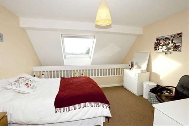  Image of 2 bedroom Flat for sale in Kinburn Street London SE16 at Rotherhithe, SE16 6DW