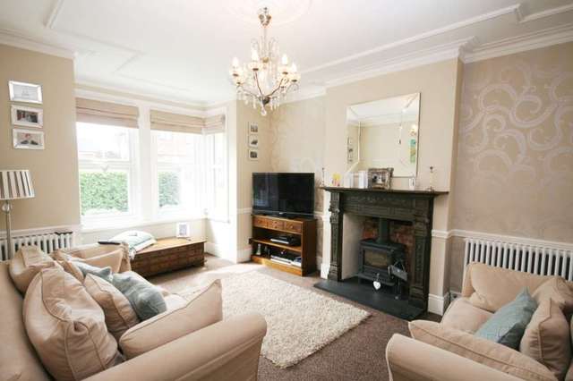  Image of 4 bedroom Detached house for sale in King Georges Road Pilgrims Hatch Brentwood CM15 at King Georges Road  Brentwood, CM15 9LS