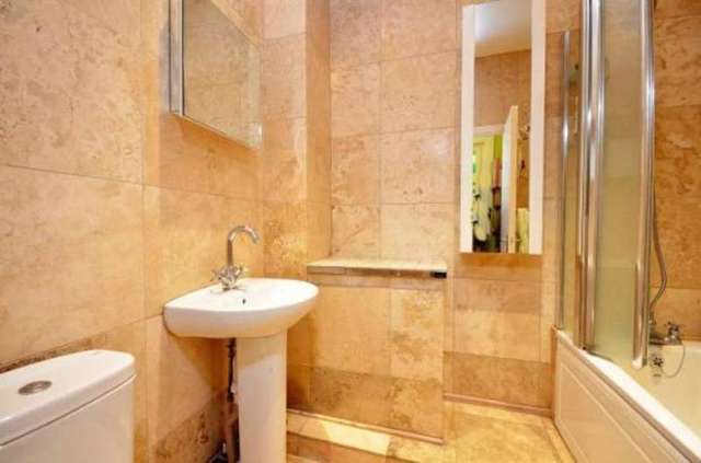  Image of 1 bedroom Flat to rent in Kingston Hill Kingston upon Thames KT2 at Surrey  Kingston Upon Thames, KT2 7NH