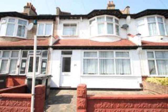  Image of 2 bedroom Flat for sale in Kingswood Avenue Thornton Heath CR7 at Thornton Heath Surrey North End, CR7 7HR