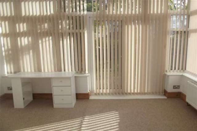  Image of 3 bedroom Detached house to rent in Kirkleys Avenue South Spondon Derby DE21 at Derby, DE21 7FY
