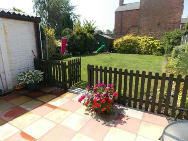  Image of 3 bedroom Detached house for sale in Kirton Avenue Long Eaton Nottingham NG10 at Kirton Avenue  Long Eaton, NG10 1BT