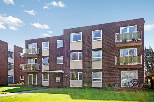  Image of 3 bedroom Ground Flat for sale in Park Crescent Southport PR9 at Hesketh Park Southport Banks, PR9 9NW