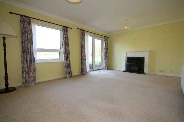  Image of 3 bedroom Ground Flat for sale in Park Crescent Southport PR9 at Hesketh Park Southport Banks, PR9 9NW