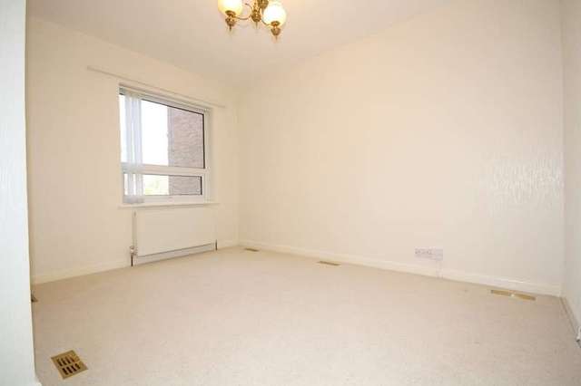  Image of 3 bedroom Ground Flat for sale in Park Crescent Southport PR9 at Hesketh Park Southport Banks, PR9 9NW