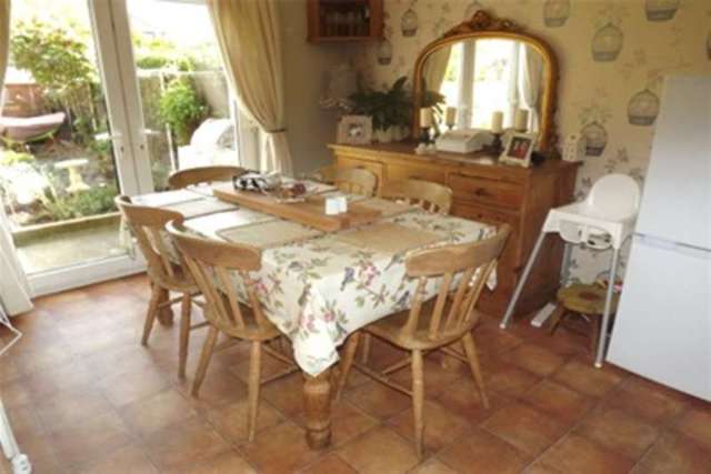  Image of 3 bedroom Detached house to rent in Knole Road Nottingham NG8 at Nottingham, NG8 2DB