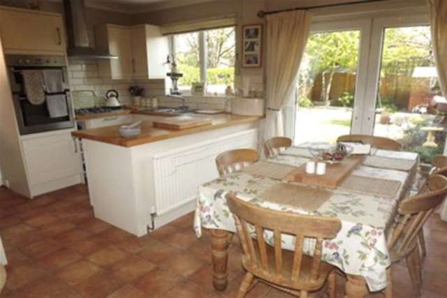  Image of 3 bedroom Detached house to rent in Knole Road Nottingham NG8 at Nottingham, NG8 2DB