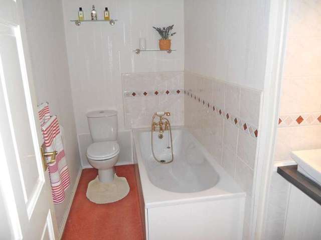  Image of 2 bedroom Property for sale in Back Street Bramham Wetherby LS23 at Bramham Wetherby Wetherby, LS23 6RB