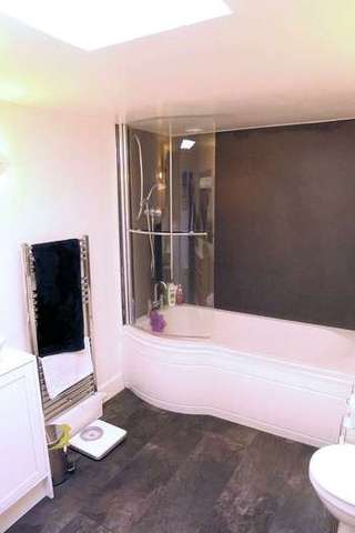  Image of 4 bedroom Detached house for sale in Lakelands Drive Bolton BL3 at Lakelands Drive  Bolton, BL3 4NN