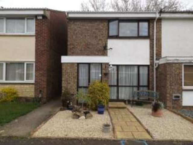  Image of 2 bedroom Terraced house for sale in Lancaster Close Bicester OX26 at Bicester Oxfordshire Bicester, OX26 4TT