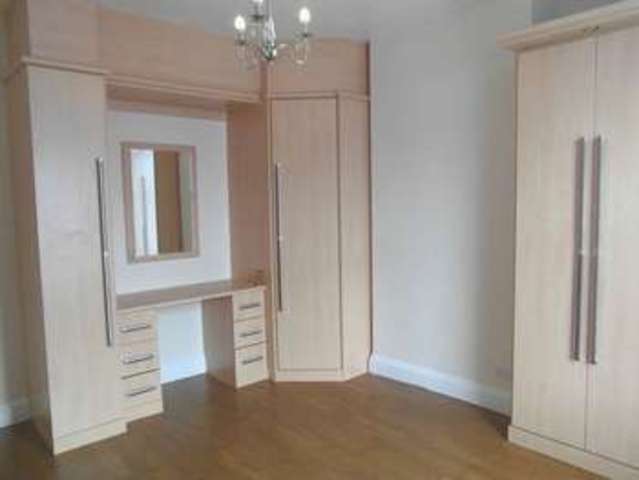  Image of 3 bedroom Terraced house to rent in Langdale Road Thornton Heath CR7 at Langdale Road  Thornton Heath, CR7 7PS