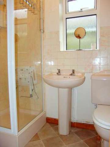  Image of 1 bedroom Detached house to rent in Lansdown Stroud GL5 at Lansdown  Stroud, GL5 1BS