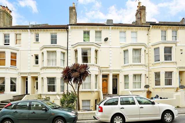  Image of 1 bedroom Flat for sale in Lansdowne Street Hove BN3 at Hove Hove, BN3 1FT