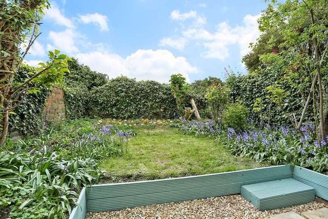  Image of 1 bedroom Flat for sale in Lansdowne Street Hove BN3 at Hove Hove, BN3 1FT