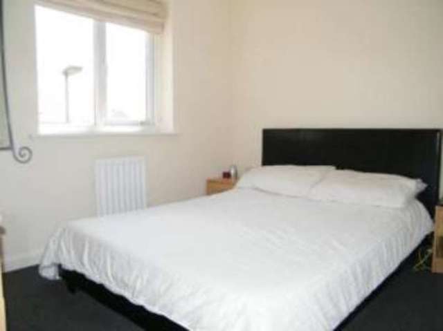  Image of 2 bedroom End of Terrace for sale in Lares Avenue Peterborough PE2 at Peterborough Cambridgeshire Stanground, PE2 8GJ