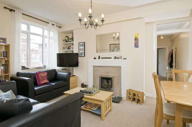  Image of 2 bedroom Flat to rent in Hammersmith Road London W6 at Latymer Court  Hammersmith Road, W6 7JG