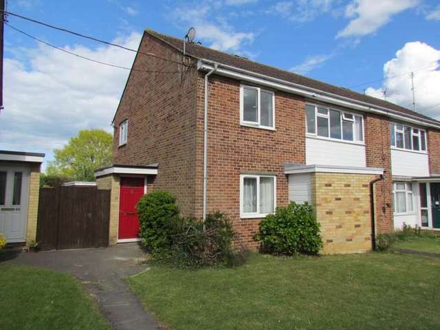  Image of 2 bedroom Flat for sale in Lea Road Sonning Common Reading RG4 at Sonning Common, RG4 9LJ